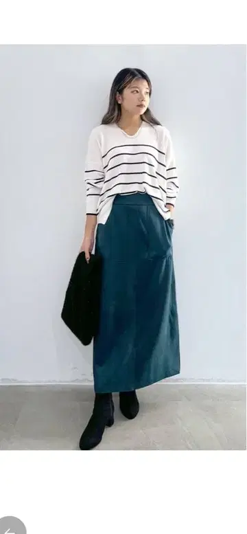 Elura 다크 그린 페이크 스웨이드 내로우 스커트