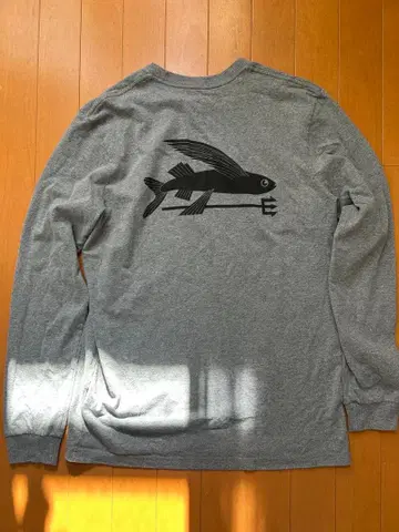 파타고니아 롱 T셔츠 플라잉 피쉬 날치 S (M 사이즈 급)