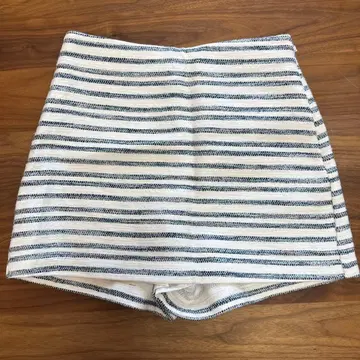 ZARA 스트라이프 숏팬츠 S