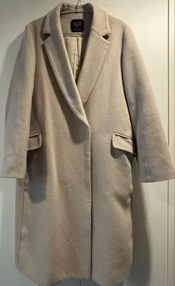 UNITED TOKYO 베이지 롱 코트