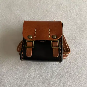 오비츠11 점토 인형 가죽제 백팩