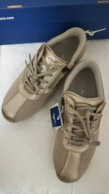 미사용 Mizuno 워킹 스니커즈 (23EEE)