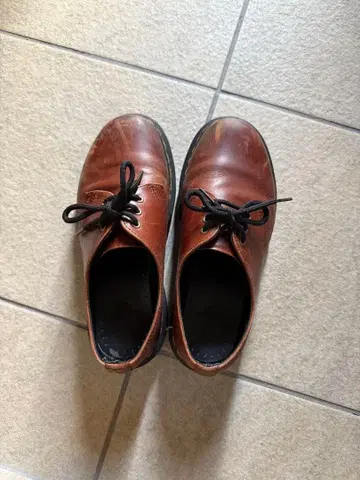 닥터마틴 브라운 가죽 로퍼