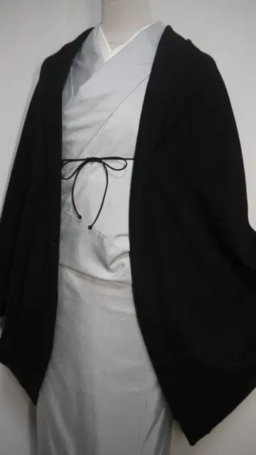 13/d 미사용 핸드메이드 모몽가 코트 블랙 베이스 울 플란넬