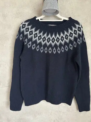 유나이티드 애로우즈 노르딕 무늬 스웨터