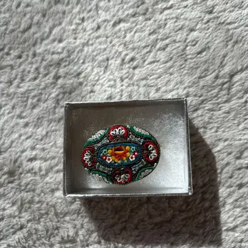 앤티크 타원형 브로치