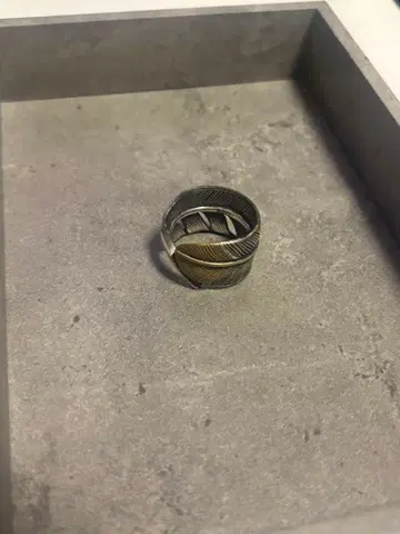 선금 페더 반지