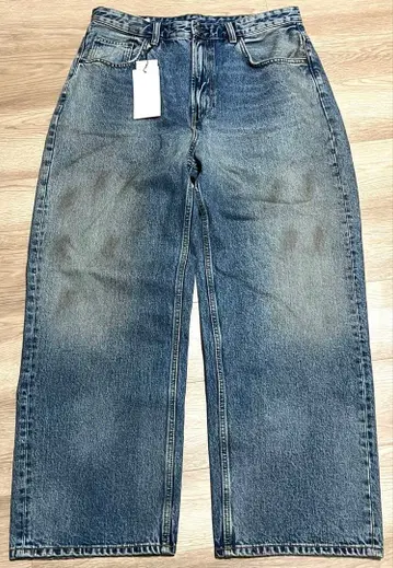 ZARA 빈티지 가공 배기 핏 청바지