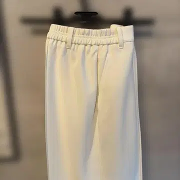 슬로브 이에나 정가 1.3만 핀턱 스트레이트 팬츠