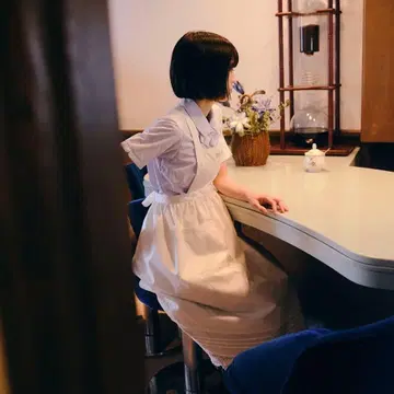 찻집 섬광 두근거리는 커튼 에이프런