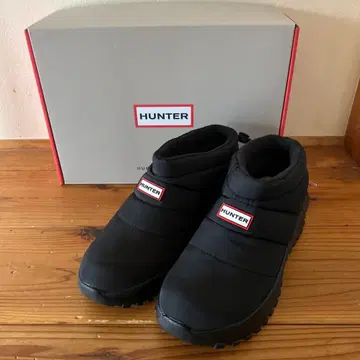 미사용 새상품 택 포함 HUNTER 퍼프 트래블 플로우 트레이닝복