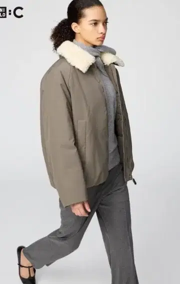 새상품 UNIQLO C / 퍼프테크 자켓 ( KHAKI XXL 사이즈 )