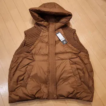 후드 부착 브라운 다운 베스트