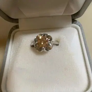 유품 반지 새상품급