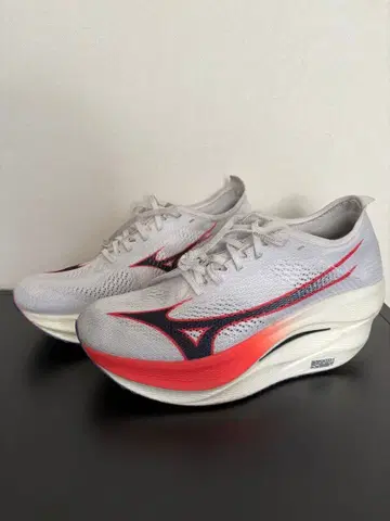 미즈노 웨이브 레벨리온 프로 3 화이트/레드
