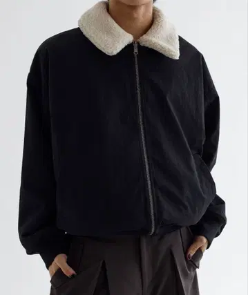 [ EPNK ] 리버서블 크롭 보아 블루종