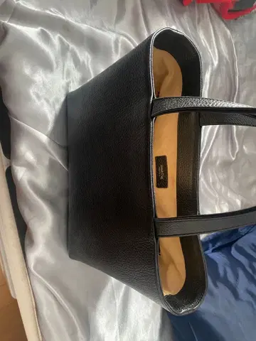 FlushTug 블랙 토트백