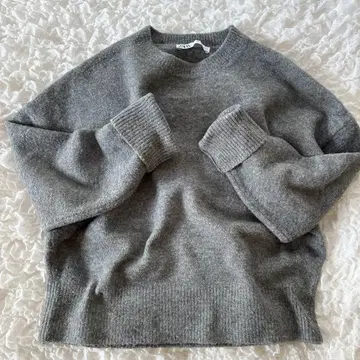 가격 인하 ZARA 심플 루즈핏 니트