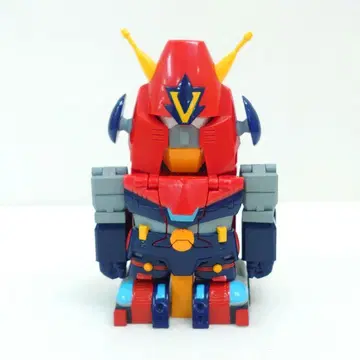 콤바트라 V 피규어