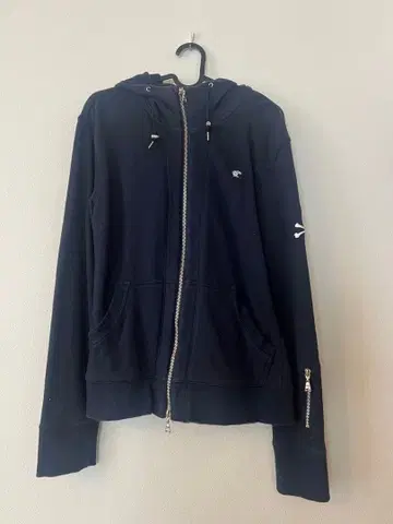 LOVELESS 후드티 네이비