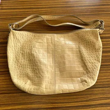 [ FURLA ] 크로커다일 패턴 가죽 숄더백 중고품