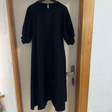 THOUSAND MILE 블랙 롱 원피스