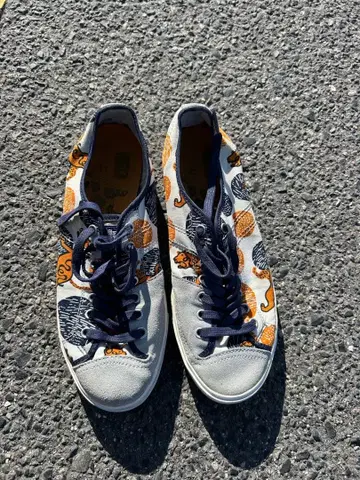 오니츠카타이거 배드민턴68 makumo 콜라보 호랑이 무늬.