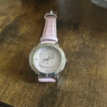 헬로키티 핑크 가죽 아날로그 손목시계