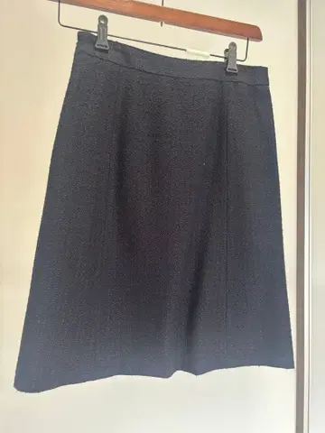 23구 스커트 네이비 미사용 새상품