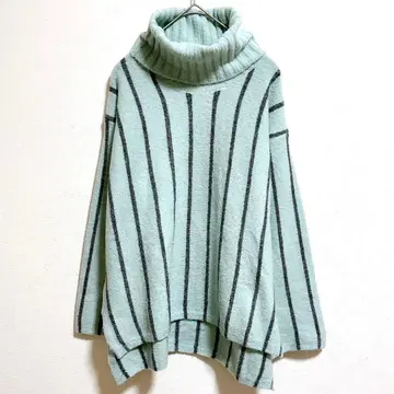 잔파 니트 상의 라이트 그린 스트라이프 M 터틀넥 긴팔