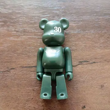 베어브릭 도큐핸즈 시부야 30주년 기념