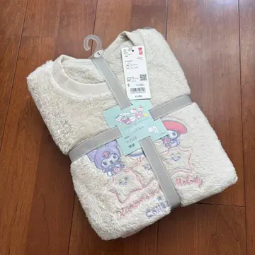 UNIQLO 마이멜로디 쿠로미 치이카와 (먼작귀) 콜라보 플리스 세트