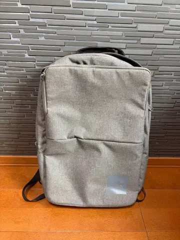 더 노스페이스 그레이 백팩