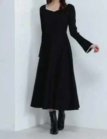 [ NATURAL BEAUTY BASIC ] 하트넥 니트 원피스 블랙