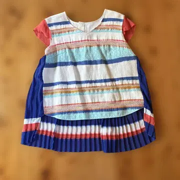 리츠코 시라하마 멀티 컬러 스트라이프 슬리브리스 블라우스