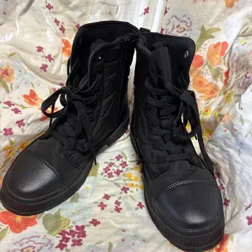 유니클로C 패디드 레이스업 부츠 블랙 23.5cm