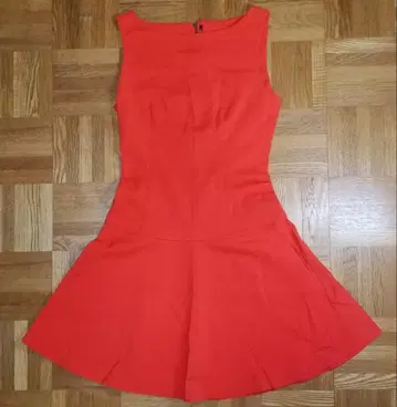 오렌지 슬리브리스 플레어 드레스