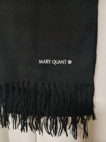 MARY QUANT 블랙 프린지 머플러