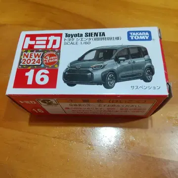 토미카 No.16 도요타 시엔타 (초회 특별 사양)