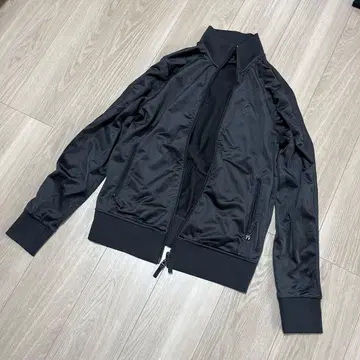 Armani Exchange 블랙 자켓 S/P