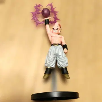 마인 부우 공격 포즈 피규어