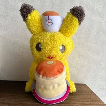 카렐 차펙 피카츄 봉제 인형