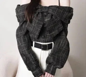 LIP SERVICE 리본 오프숄더 롱 슬리브 상의 블랙