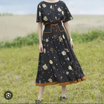 Ameri AMY BELL DRESS 꽃무늬 맥시 드레스