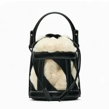 ZARA 다이컷 인조 모피 2way 백