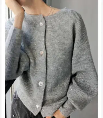 그레이 니트 가디건 버튼 포함
