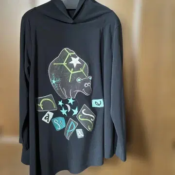 Tokuko. 튜닉 자수 아플리케