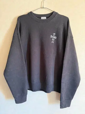 90s dogtown skull flame sweat