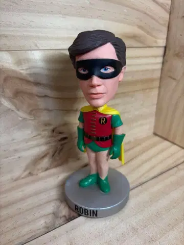 배트맨 로빈 보블헤드 피규어 펀코 와키 와키 브라