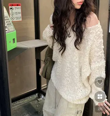 anyonemore 복슬복슬 루즈 부클레 니트 아이보리